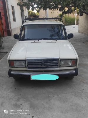 Kalonka magnitafon yangi qoʻyilgan