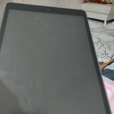 Ipad 7-go pokalenie 32gb yangi 3 oy ishlatilgan sastayani zur abmen bo