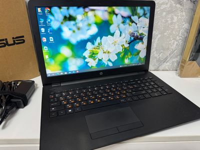 Kompyuter noutbook HP, zaryadkasi bilan