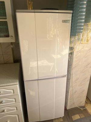 Продается холодильник, цена договорная