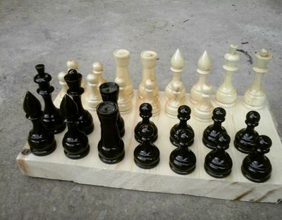 Шахматный фигура из дерево глянцвый матовый полу матовый