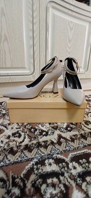 razmer 37 38 narx 150 000mingdan 2marta kiyilgan