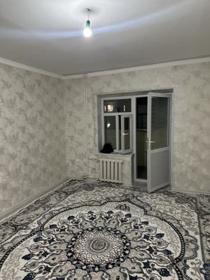 Kvartira тинчлик метро 1 хонали