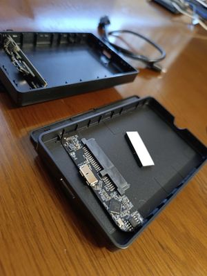 Продаются кейсы для HDD 2.5 USB 3.0
