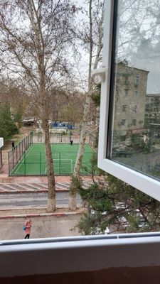 Uy arenda 2 xona, metroni yonida