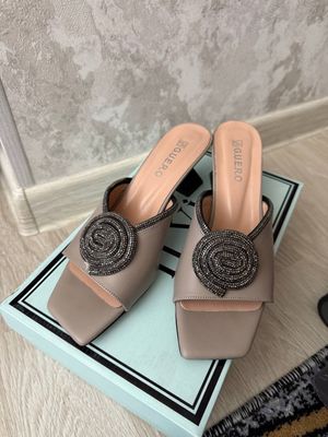 Женский обувь