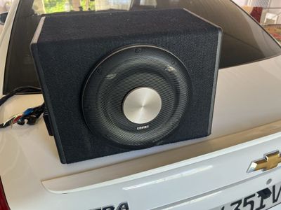 Edifier CW 810 Сабвуфер сотилади.