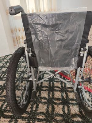 каляска инвалидная продам срочна новая в коробке..