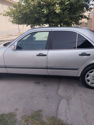 Mers W210 sotiladi