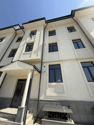 V542 ПРОДАЕТСЯ квартира на против Замона туйхона 5/3/3 158м2