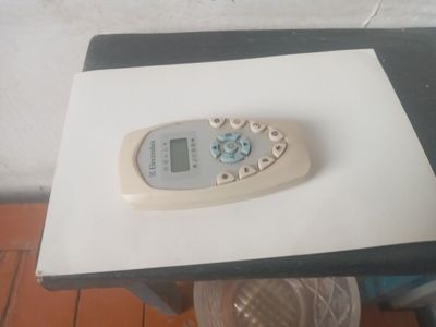 Продам пульт от кондиционера электролюкс