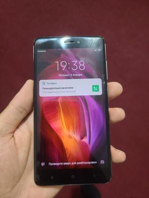 Redmi Note 4 4/64 gb Srochno sotiladi!