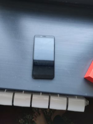 redmi 6A ishlashi yahshi karopka dakumenti bor orq