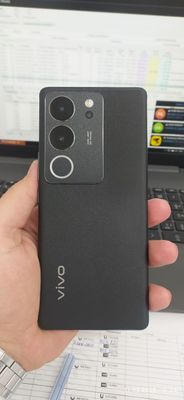 Vivo v29 128 Gb holati yaxshi