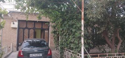 Gala osiyoda Uchaska sotiladi 4.5 sotiq