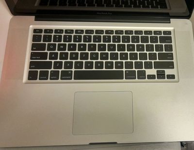 Macbook Pro 15" (2011)