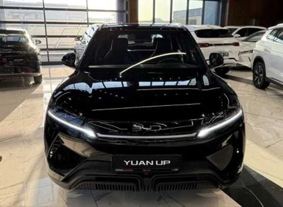 BYD Yuan Up Flagship Черный с наваротами гарантией готов для нотариуса