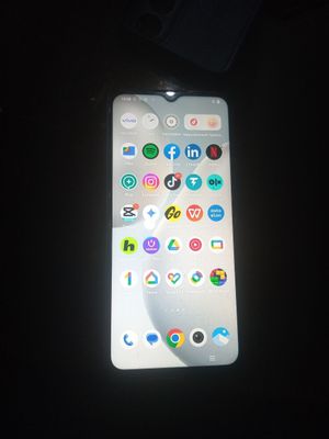 Vivo y 21 telefon sotiladi 800 minga