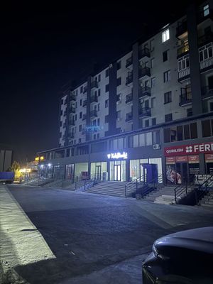 Продается 4-х комнатная квартира в центре Джизака 158 кв.м