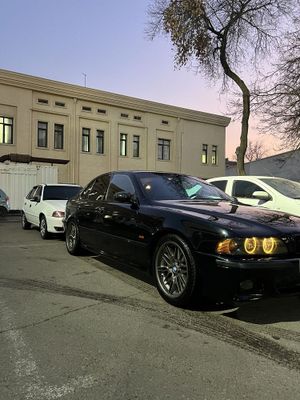 Продам Bmw E39 M5