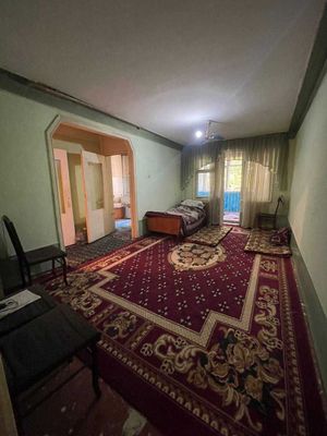 Fargona shaxar Fruniskiy masif sayoxat magazini roparasida uy sotiladi