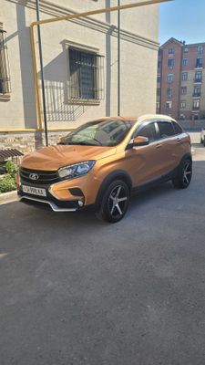 Lada xrey cross не битая не крашенная