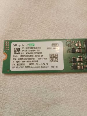 SSD накопитель SK Hynix 256GB SSD BC501 NVMe HFM256GDJTNG-8310A