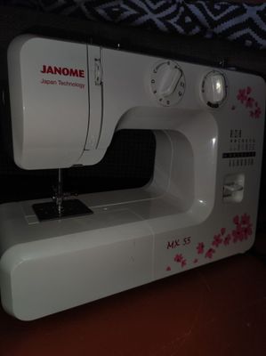 Tikadigan moshina JANOME MX 55