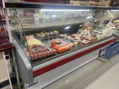 Sotuvgich (холодильник) vitrina, AZN.