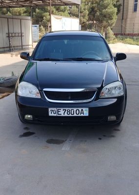 Lacetti 1.6 Sotiladi