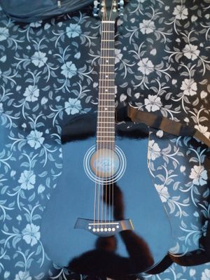 Akustik Gitara Sotiladi