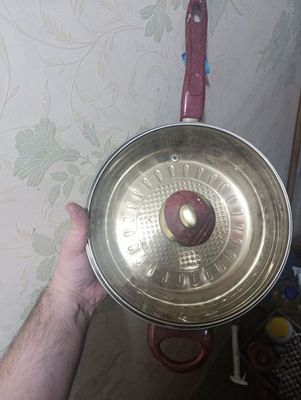 Продаеться посуда