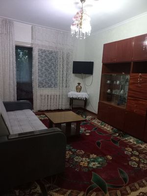 Сдается в аренду 2 ком. квартира, 2/1/9, в Сергели 7. Рядом с метро.