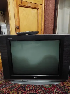 Телевизор LG туннер билан.