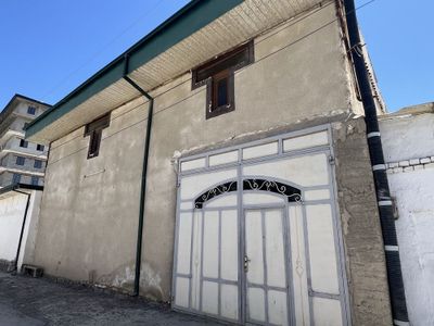 Uchastok sotiladi 3.7 sotix Kapitalbank orqa tomonida