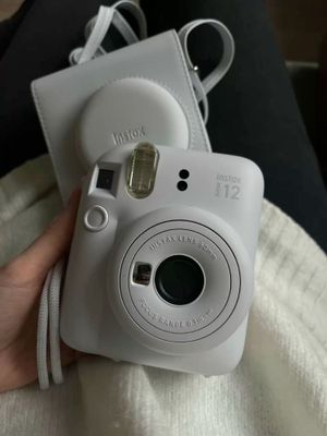 Fujifilm Instax Mini 12 (белый)