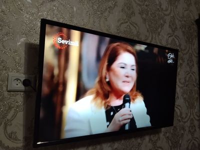 Телевизор Artel 4k, есть 3D