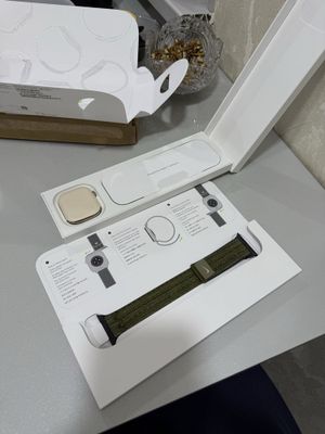 Продам Apple Watch Series 10 46mm Steel Gold Titanium