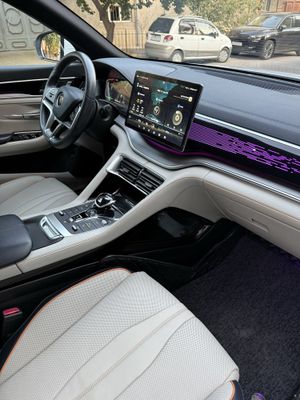 BYD Song plus 2022 yil,64000 km yurgan.
