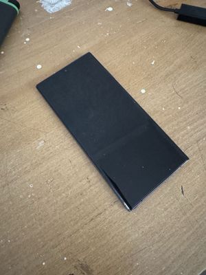 Продам Samsung Galaxy S22 Ultra