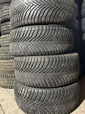 MICHELIN made in U.S.A 235/40/19