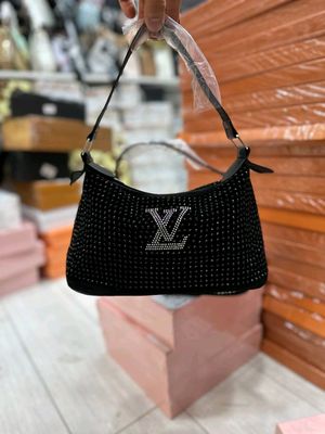 ayollar sumkasi