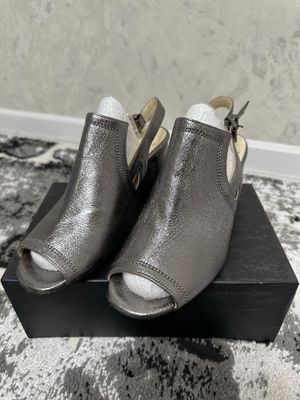 Kuzgi. Yangi tufli