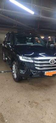 Toyota Land cruiser 300