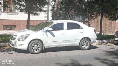 Автомобиль Шевроле Кобальт
