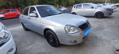 Продается Приора с кондером 1.8