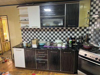 Кухни набор сотилади