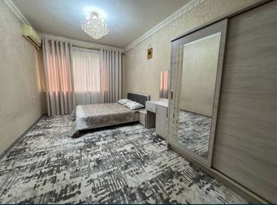 Bezmakler Kadesheva bozor yonida 2 honali