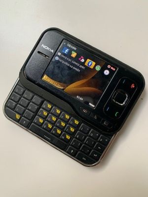 Продаётся nokia 6760