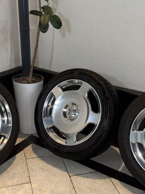 Диски с шинами Mercedes Benz Maybach R20